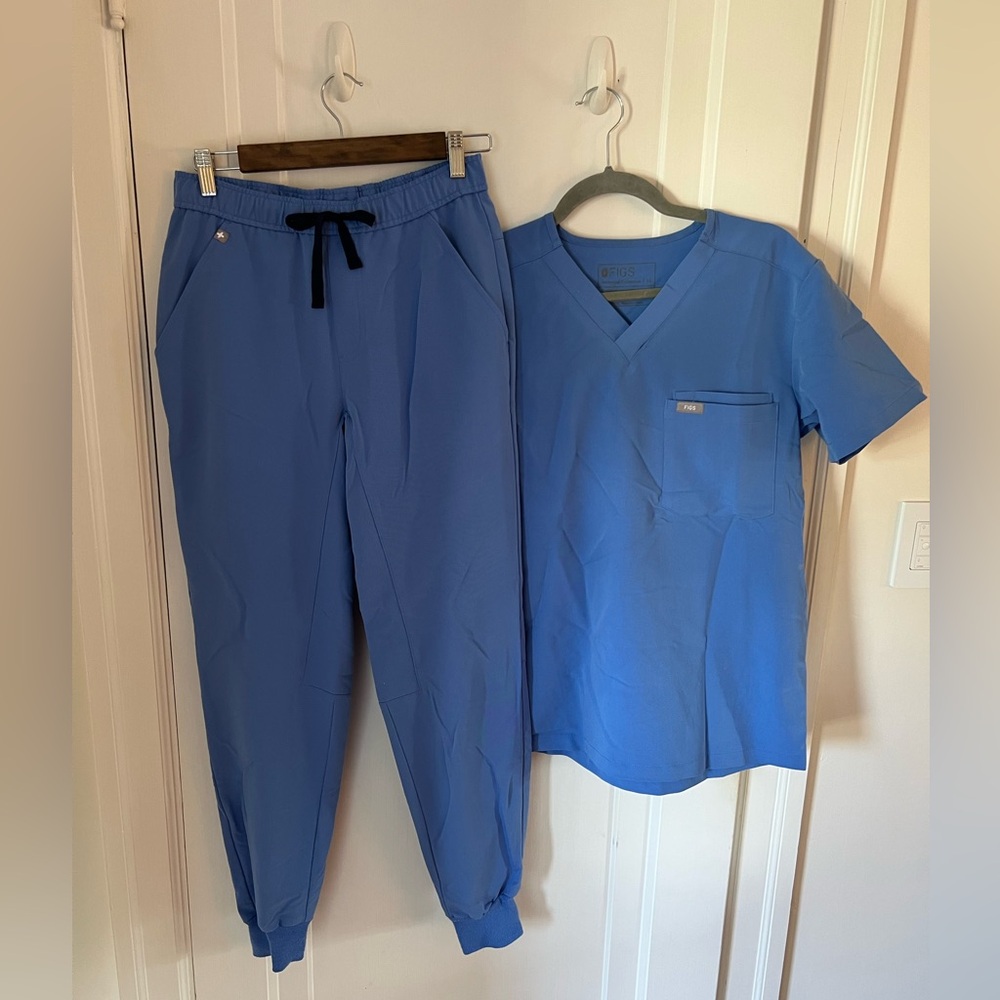 Men’s Figs Scrub Set